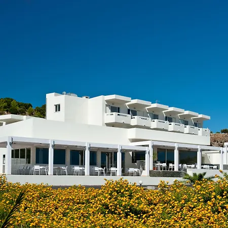 Hotel White & 4*