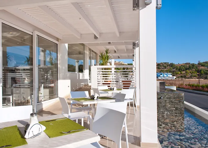 White & Lindos (Rhodes)