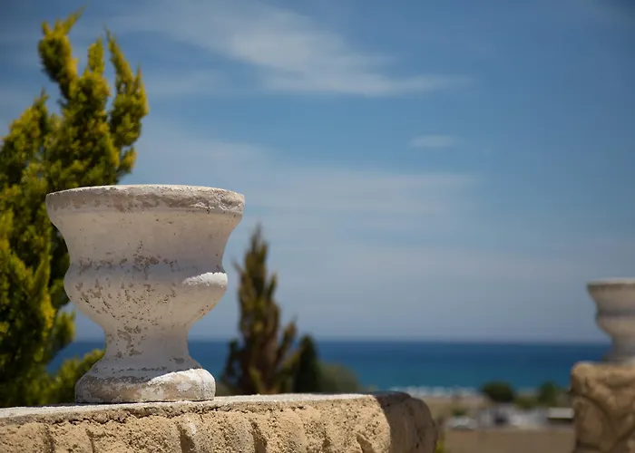 White & 4* Lindos (Rhodes)