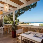 Hotel White & 4*