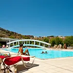Hotel White &