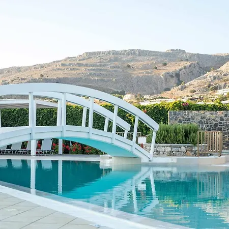 Hotel White &