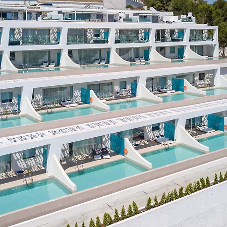 Hotel White & 4*