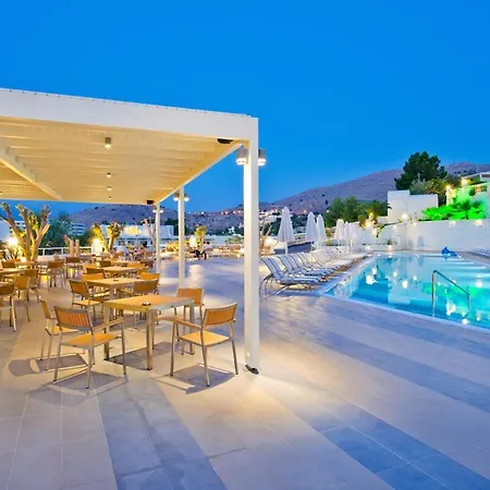 Hotel White & 4*