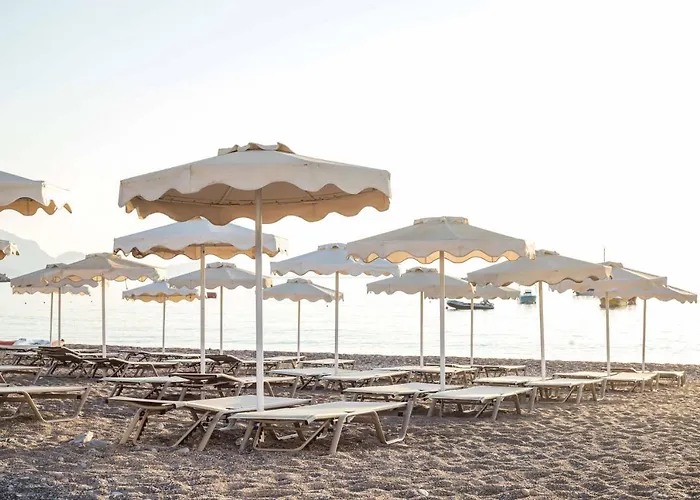 White & Hotel Líndos